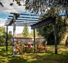 Pergola Bioclimatique, aluminium Gris anthracite Poteaux 10x10 cm, Toile couleur grise, 4.0 x 3.0 m, 12m²