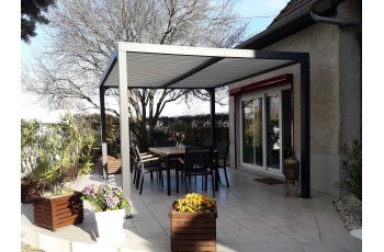 Pergola Bioclimatique avec ventelles écru, Aluminium gris anthracite, 3.60 x 3.00m, 10.80m²